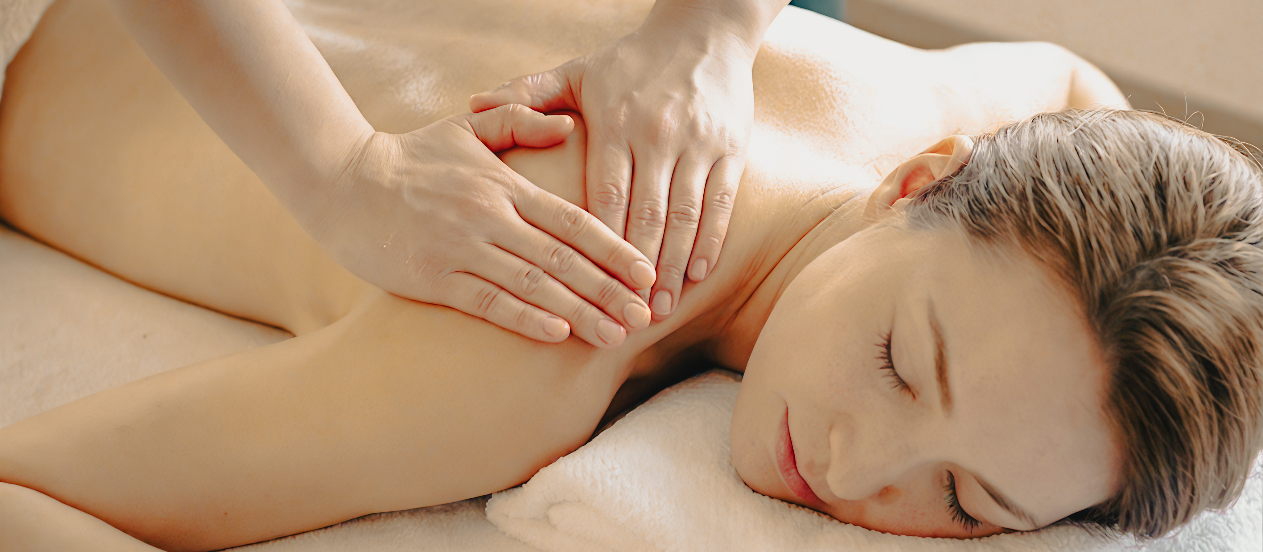 Oil massage treatment in Kyoto